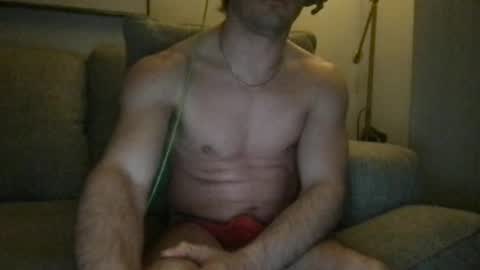 Snapshot of ozsurferboy773375 chatting on June 18, 12:09 pm Hrny aussie surfer online show from June 18, 12:09 pm