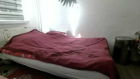 p83291869 online show from March 3, 9:26 am