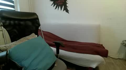 p83291869 online show from April 19, 8:46 am