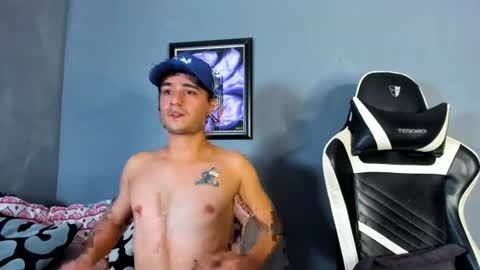 Snapshot of p_jhon chatting on July 2, 3:34 am P online show from July 2, 3:34 am