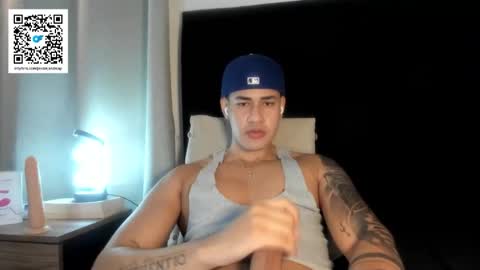 Javi    online show from November 15, 6:33 am