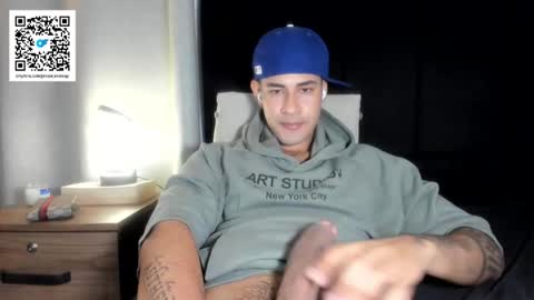 Javi    online show from November 21, 5:50 am