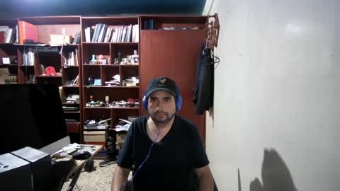 Snapshot of pablo_lopez_ chatting on July 5, 5:20 pm pablo_lopez_ online show from July 5, 5:20 pm