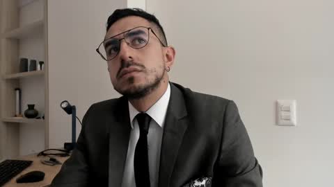 Snapshot of pablo_rincon95 chatting on December 11, 5:04 pm pablo rincon95 online show from December 11, 5:04 pm