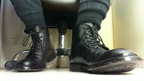 Pablo Meness online show from January 19, 9:45 pm