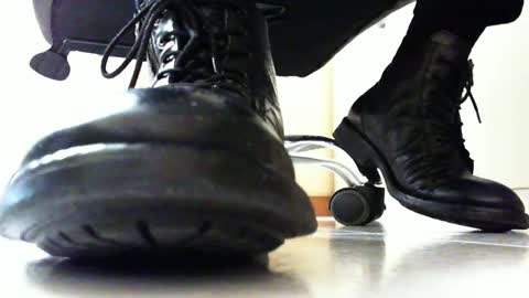 Pablo Meness online show from February 16, 2:10 pm