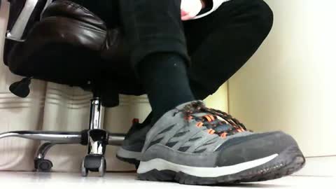 Pablo Meness online show from February 16, 8:00 pm