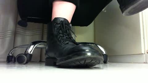 Pablo Meness online show from February 28, 10:06 pm