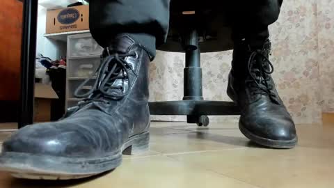 Snapshot of pablomenesssl chatting on January 13, 12:32 pm Pablo Meness online show from January 13, 12:32 pm