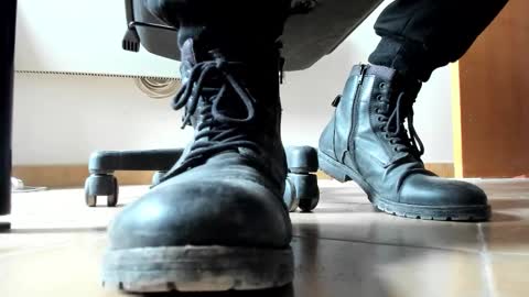 Snapshot of pablomenesssl chatting on January 19, 9:57 am Pablo Meness online show from January 19, 9:57 am