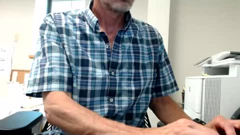 Snapshot of paddleme100 chatting on July 24, 8:40 pm Paddle me online show from July 24, 8:40 pm