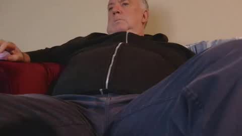 Snapshot of paige_notfound chatting on March 1, 1:18 am paige_notfound online show from March 1, 1:18 am