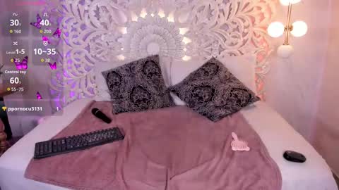 PaIIgePeach online show from February 23, 6:16 pm