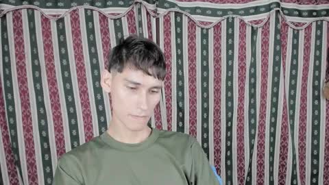 Snapshot of paimon_goetia chatting on March 18, 6:11 pm Alexander Grigori online show from March 18, 6:11 pm