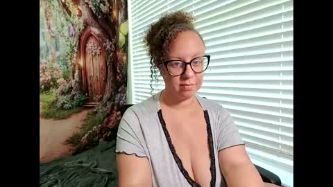 Paislee Haze online show from May 12, 3:09 pm