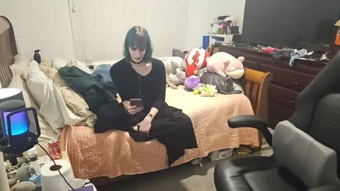 palaceofmalice online show from December 6, 1:51 am