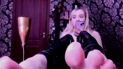 Snapshot of palmer_haze chatting on March 4, 8:26 pm palmer_haze online show from March 4, 8:26 pm