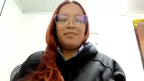 Snapshot of palmer_morris chatting on December 12, 3:21 am Natalia online show from December 12, 3:21 am