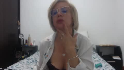 Snapshot of paloma_martin chatting on February 13, 1:50 am paloma online show from February 13, 1:50 am