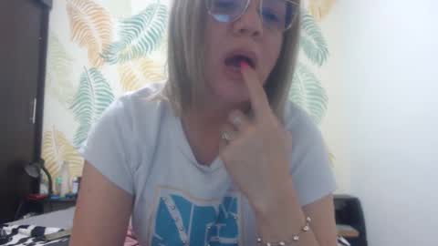 Snapshot of paloma_martin chatting on September 17, 11:39 pm paloma online show from September 17, 11:39 pm