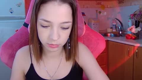 Snapshot of pambeeslyy chatting on February 28, 11:33 am Pam online show from February 28, 11:33 am