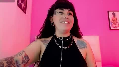 Snapshot of pamela_666_ chatting on February 6, 7:17 pm pamela_666_ online show from February 6, 7:17 pm