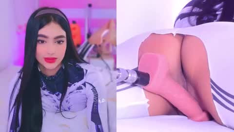 Snapshot of pamela_cm chatting on October 31, 11:00 am .. online show from October 31, 11:00 am