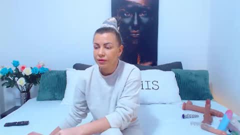 Snapshot of pamela_issy chatting on January 11, 6:56 am PAMEL ISSY online show from January 11, 6:56 am