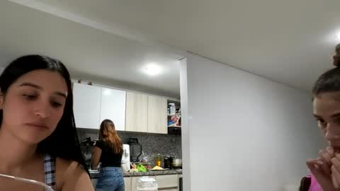 pamela_milleer online show from September 24, 12:47 am