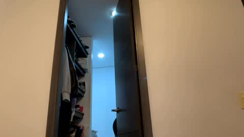 pamela_milleer online show from January 19, 1:53 am