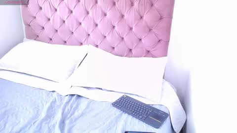 PamelaEvans   online show from February 26, 4:14 pm