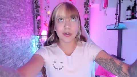 pamelajhonsom online show from September 14, 1:49 am