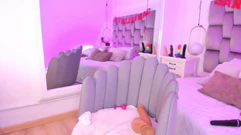  Pamela  online show from February 14, 5:51 am