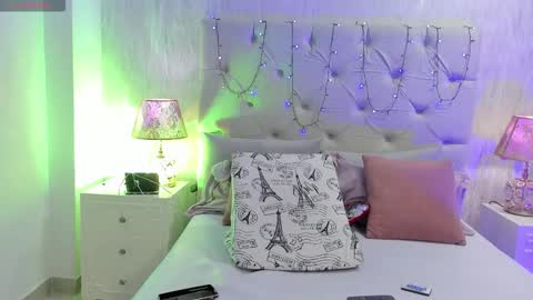 TELL ME PAMELLA AND GIVE ME A GOOD GRADE ITS IMPORTANT online show from October 15, 12:27 pm