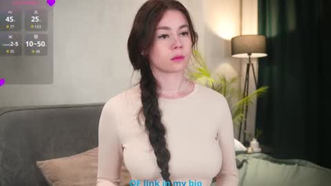 Snapshot of pamelaryant chatting on October 6, 11:24 pm Diana online show from October 6, 11:24 pm