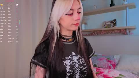 Snapshot of pamelaryant chatting on November 11, 3:12 pm Diana online show from November 11, 3:12 pm