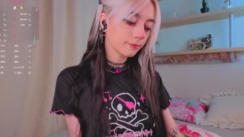 Snapshot of pamelaryant chatting on November 16, 3:17 pm Diana online show from November 16, 3:17 pm