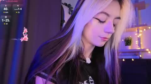 Diana online show from May 28, 3:09 pm