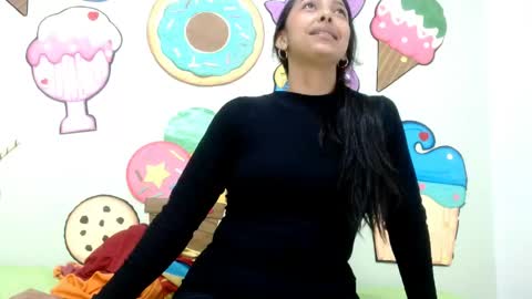 pamelaskiny20 online show from June 4, 2:50 am