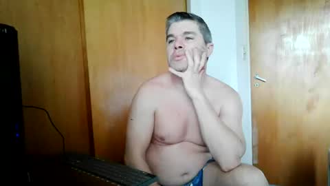 Snapshot of panchomadrid chatting on June 13, 12:14 pm Pancho Madrid online show from June 13, 12:14 pm