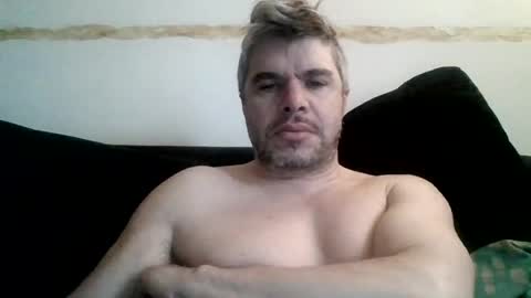 Snapshot of panchomadrid chatting on August 1, 1:32 pm Pancho Madrid online show from August 1, 1:32 pm