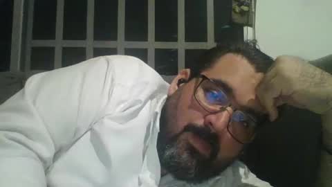 Snapshot of pandaguiar77 chatting on December 4, 5:17 am pandaguiar77 online show from December 4, 5:17 am