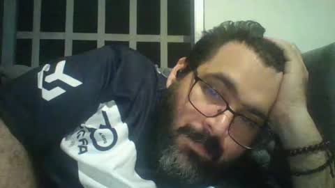 Snapshot of pandaguiar77 chatting on March 14, 9:15 am pandaguiar77 online show from March 14, 9:15 am