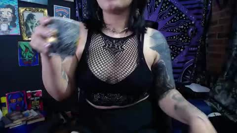       online show from November 26, 12:11 am