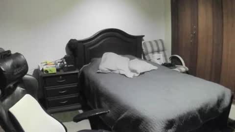 Snapshot of panoramix8080 chatting on October 29, 5:10 am panoramix8080 online show from October 29, 5:10 am