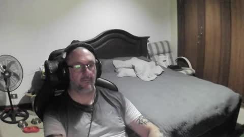 Snapshot of panoramix8080 chatting on October 30, 3:52 am panoramix8080 online show from October 30, 3:52 am