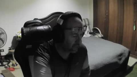 Snapshot of panoramix8080 chatting on October 31, 5:41 am panoramix8080 online show from October 31, 5:41 am