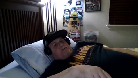 Snapshot of panos678442 chatting on March 2, 6:05 am panos online show from March 2, 6:05 am