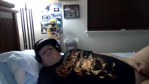 Snapshot of panos678442 chatting on March 5, 10:11 am panos online show from March 5, 10:11 am