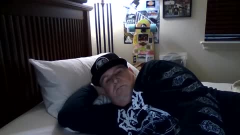 Snapshot of panos678442 chatting on March 10, 12:37 pm panos online show from March 10, 12:37 pm